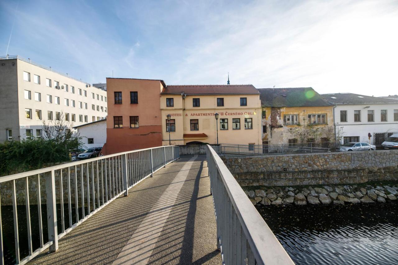 Hotel&Apartments U Černého orla Třebíč Exterior foto